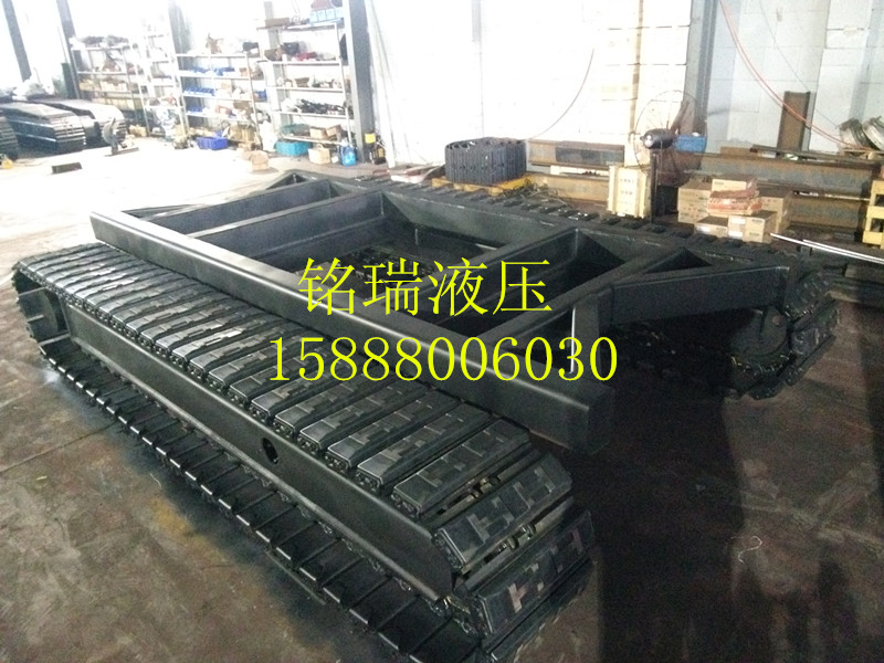 25噸橡膠塊履帶底盤(pán)