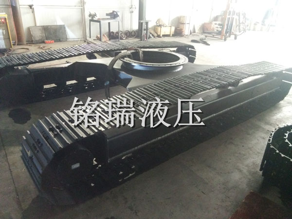 15噸螺旋打樁機(jī)用履帶底盤(pán)
